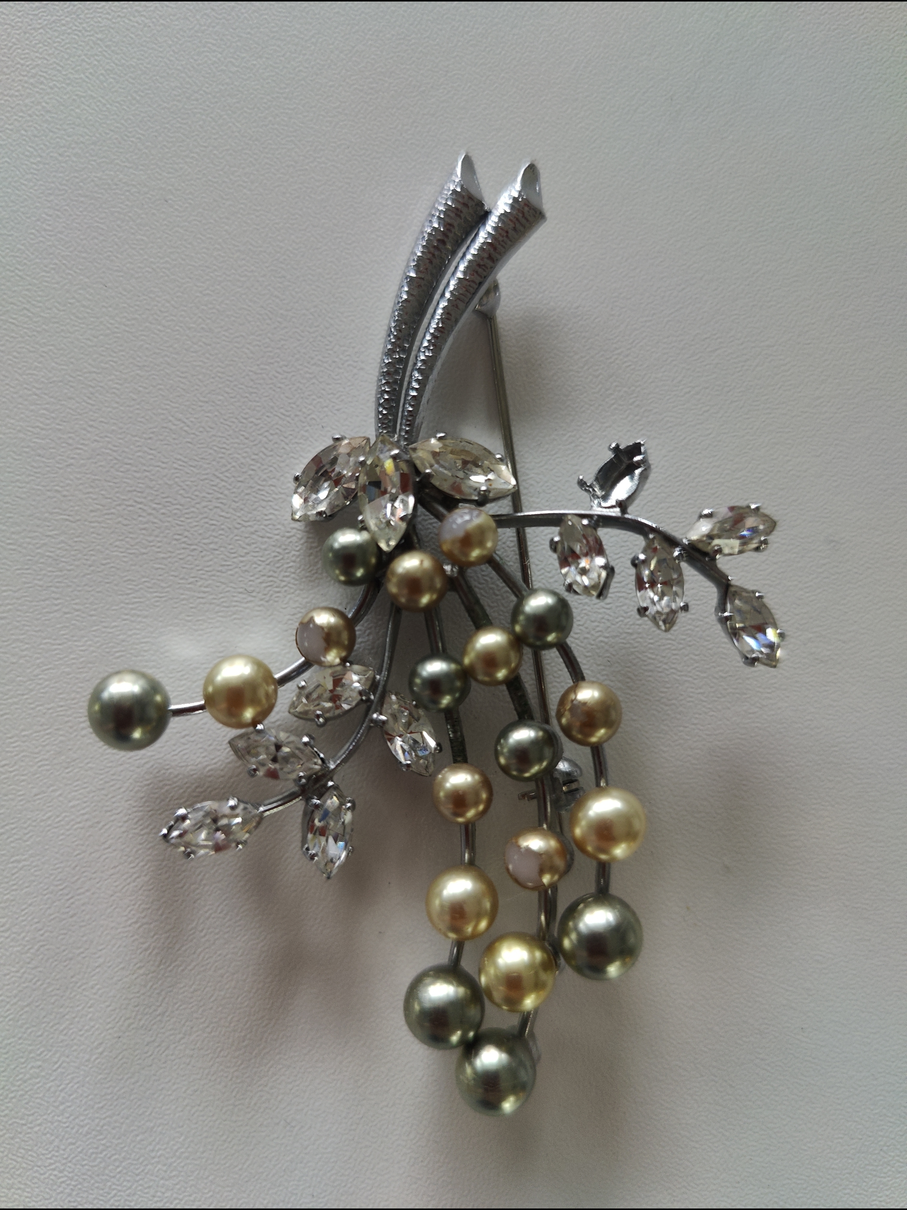 Gold And Green Pearl Spray Brooch With Crystal Accents 25$